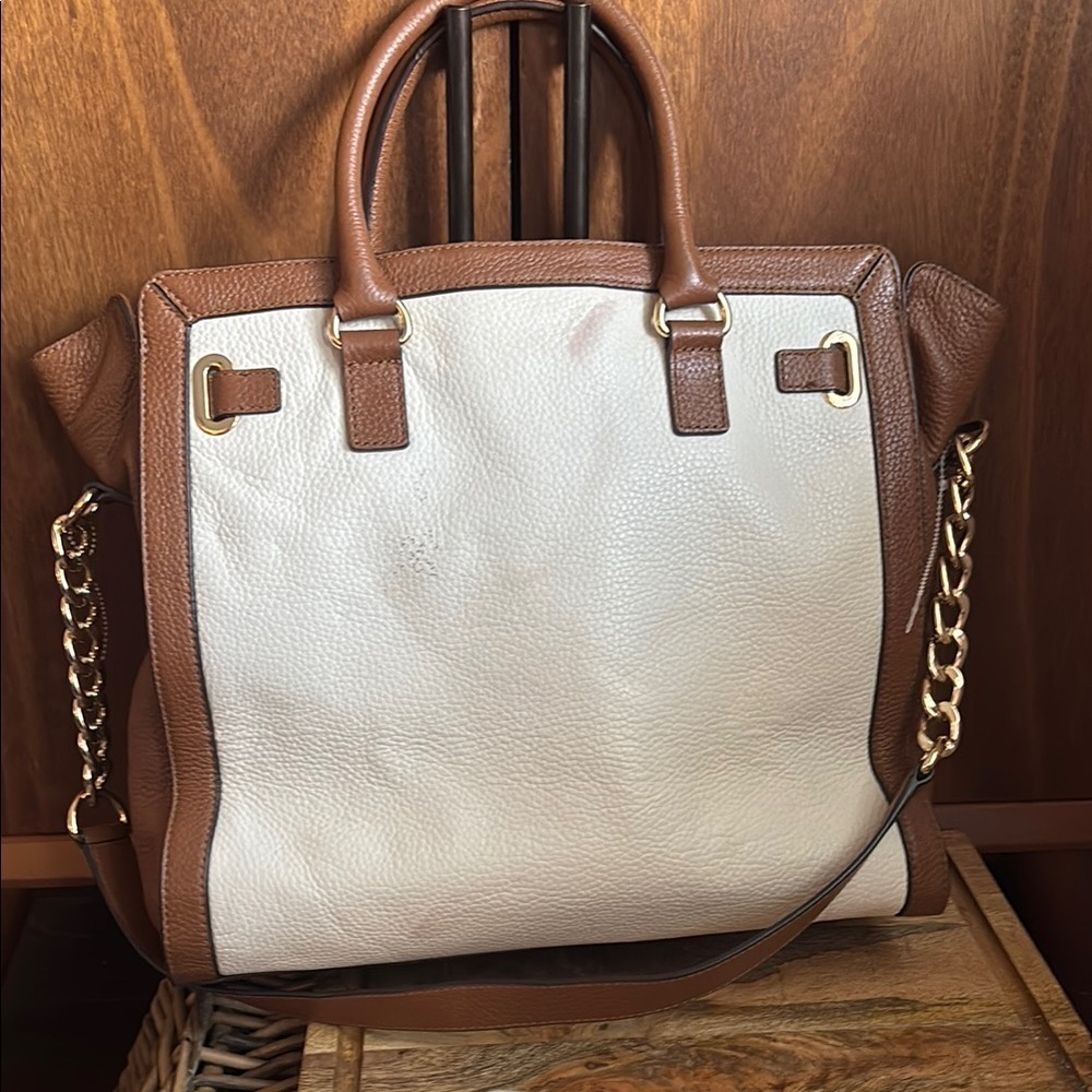 Michael Kors Brown and White Shoulder Bag with Gold Accents - Picture 4 of 14